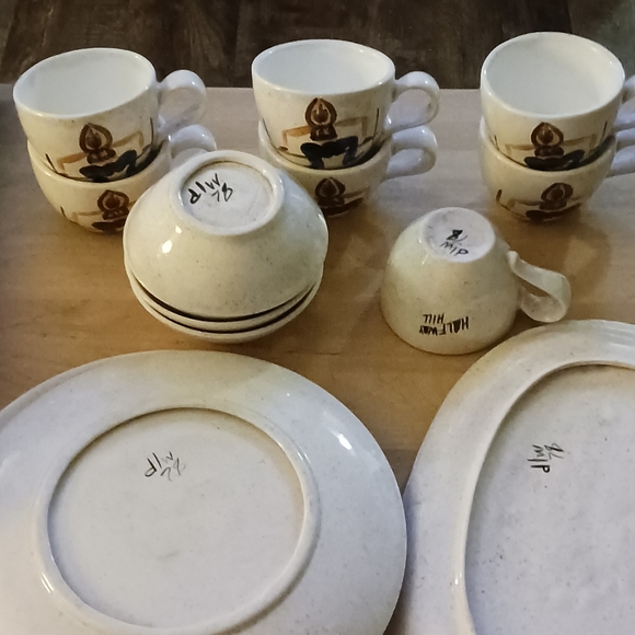 Red Wing Pottery dish set 1978 titled CHUCK WAGON - Picture 4 of 4